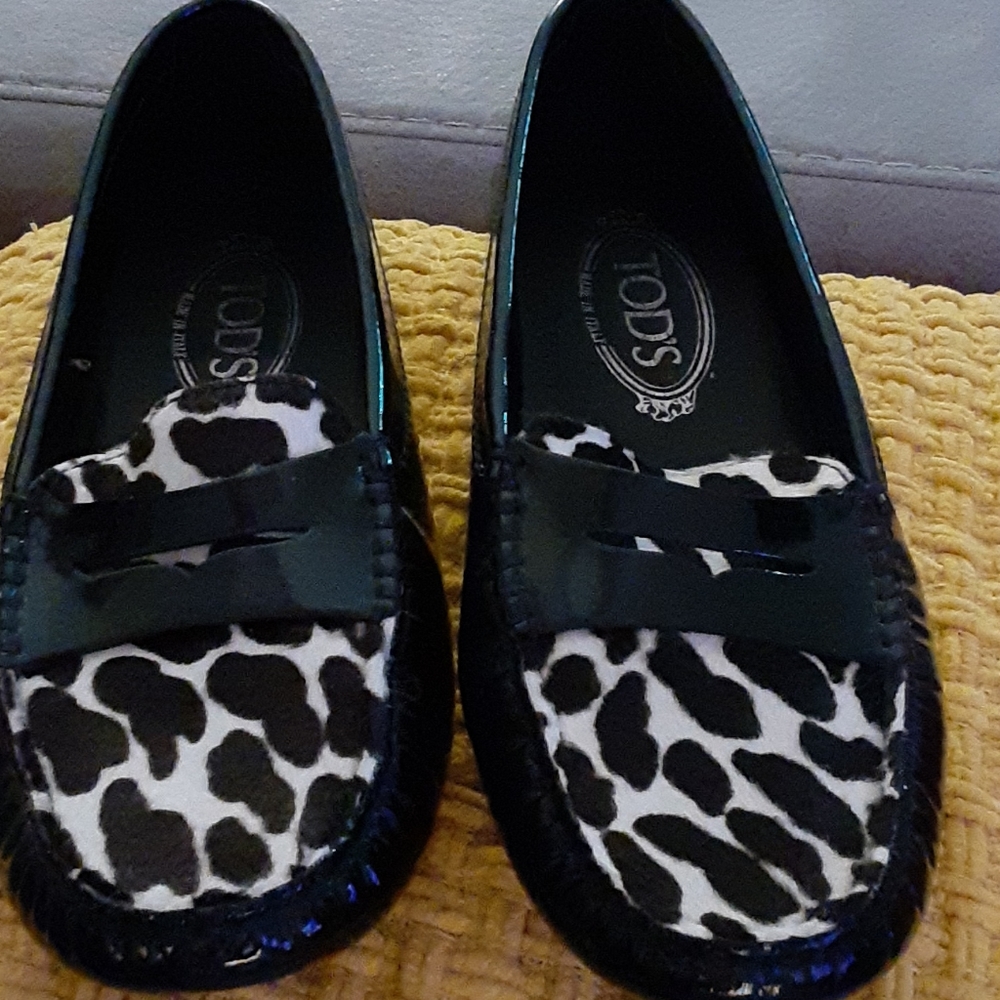 TOD's Black and Animal Print Loafers